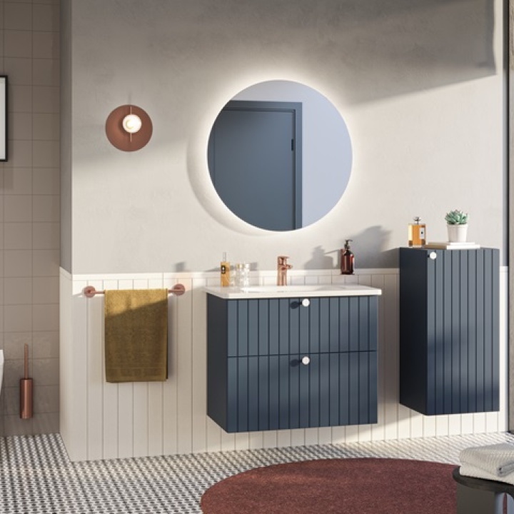 4 bathroom colors falling out of fashion for 2023